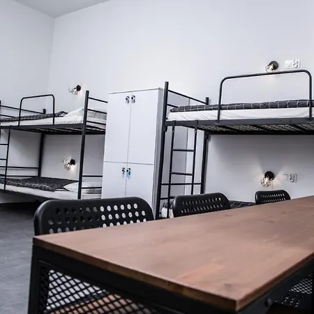 Hostel Chopin Host Κατοβίτσε
